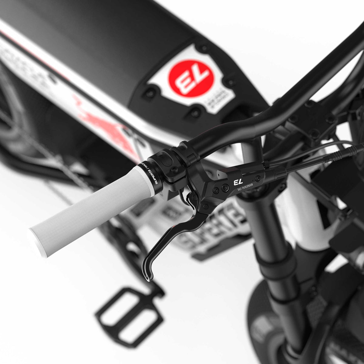Brakes and white grips, M1D SE Suzuka White