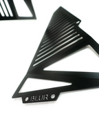 R & RX MID SIDE PANEL - Blur Boundaries