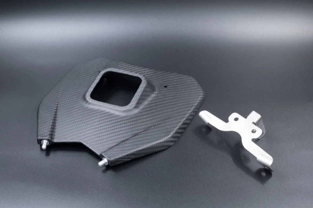 Flow Carbon - Carbon Fiber Front Plate